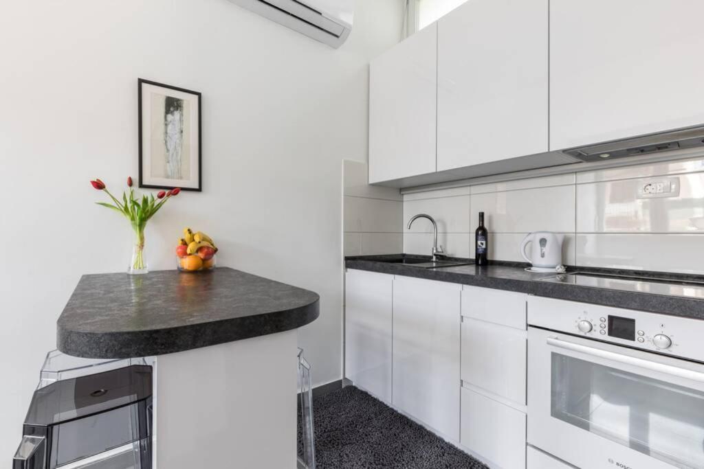 Banana Split Youth Apartment Dış mekan fotoğraf