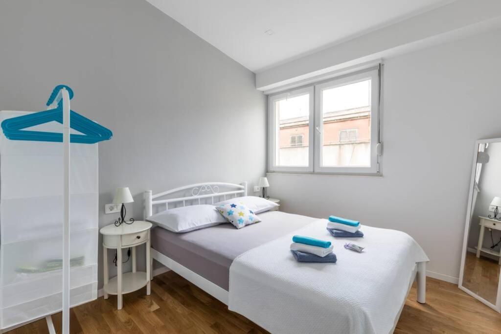 Banana Split Youth Apartment Dış mekan fotoğraf